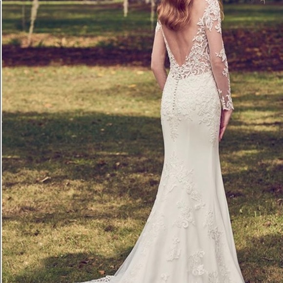 Never Worn Unaltered Wedding Gown - Picture 3 of 8